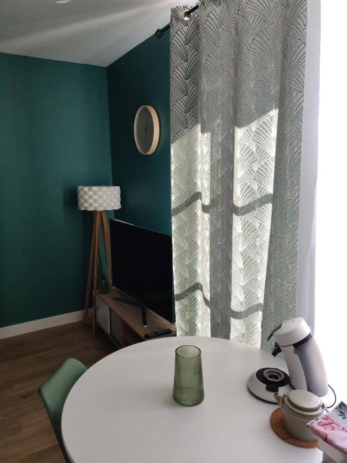 סן-בריו Scandinave - Proche Gare & Centre-Ville - Stationnement - Cour Interieure Table & Chaises מראה חיצוני תמונה