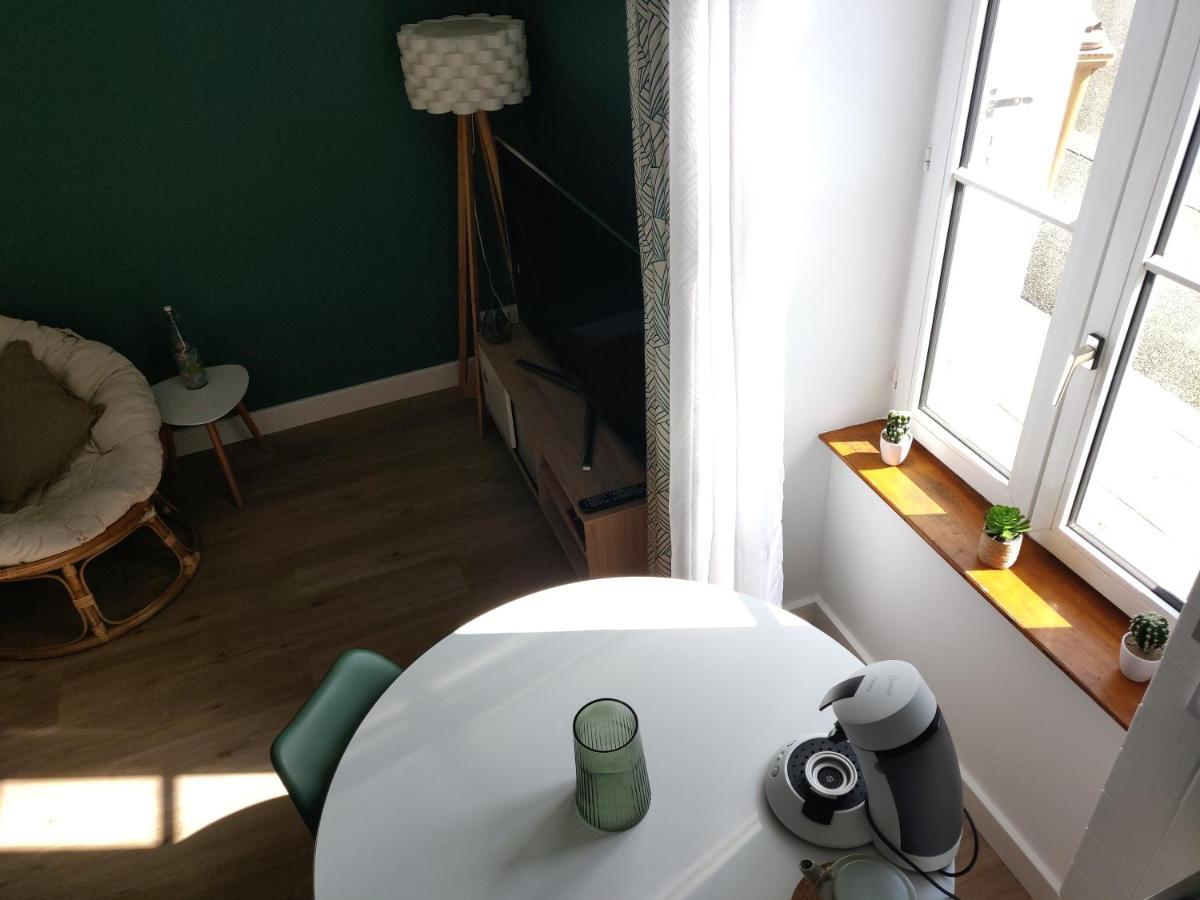 סן-בריו Scandinave - Proche Gare & Centre-Ville - Stationnement - Cour Interieure Table & Chaises מראה חיצוני תמונה